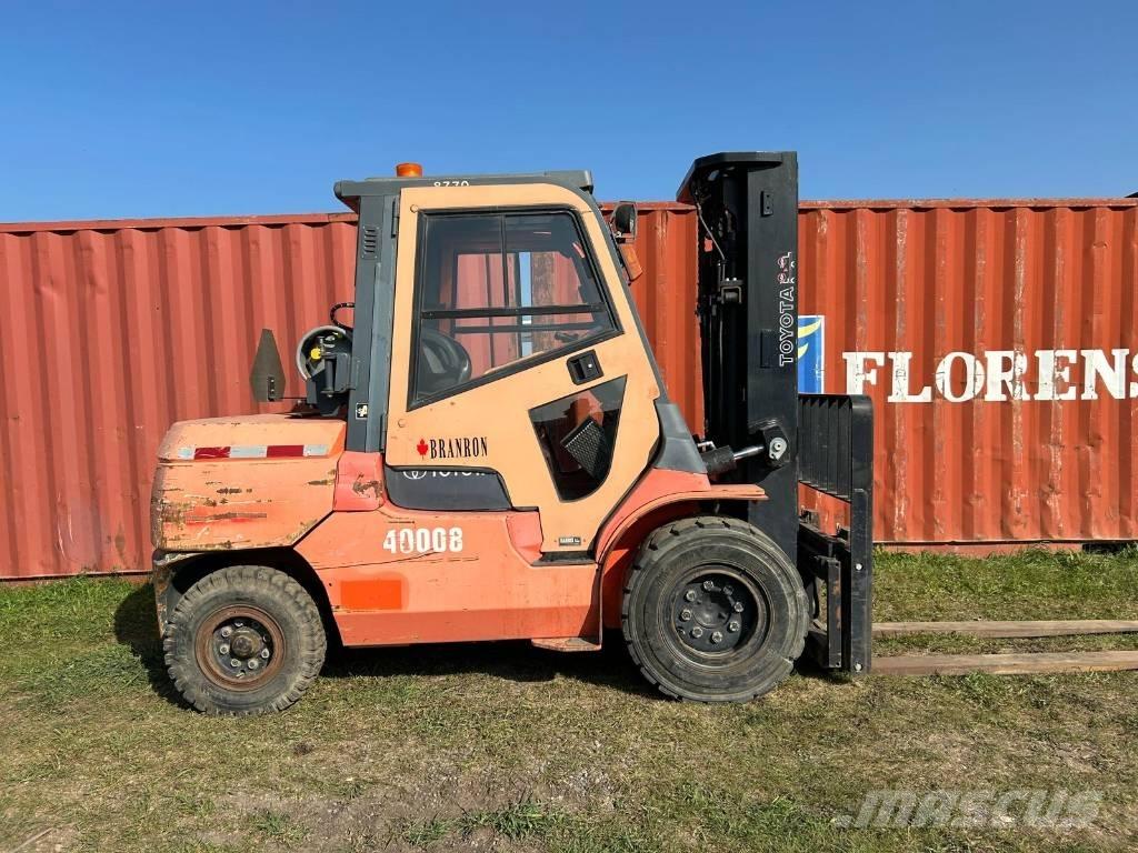 Toyota 7 FGU 45 Kahveltõstukid - muud