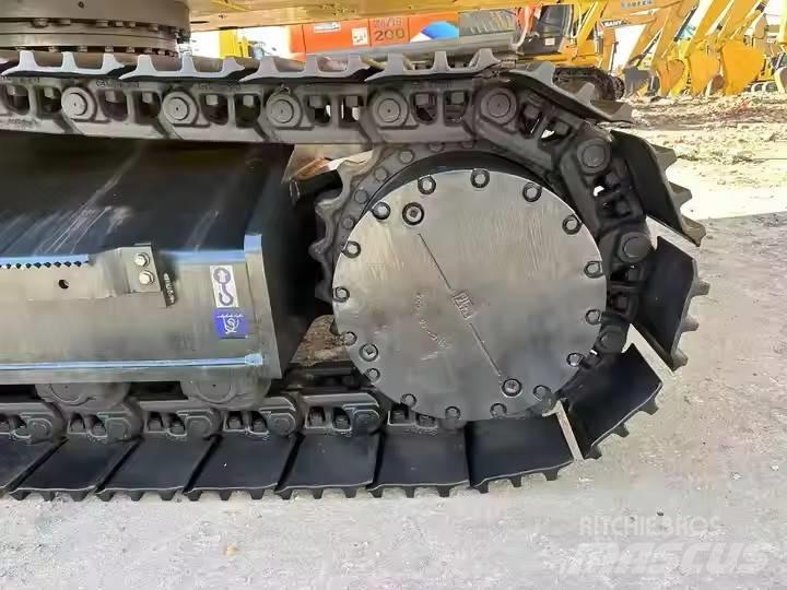 Komatsu PC 400 Roomikekskavaatorid