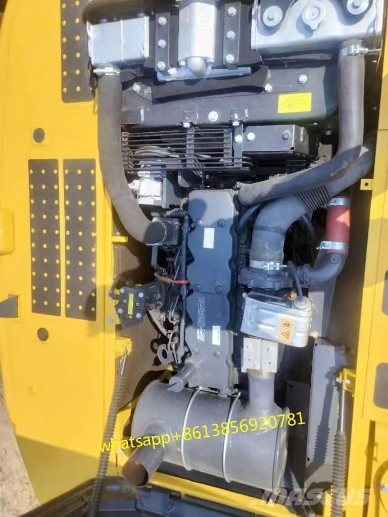 Komatsu PC 220-8 Roomikekskavaatorid