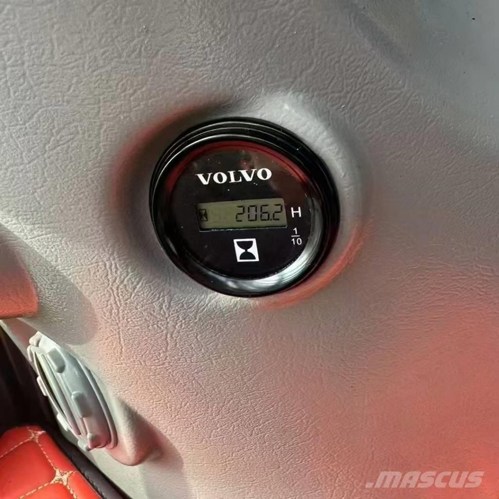 Volvo 480D Roomikekskavaatorid