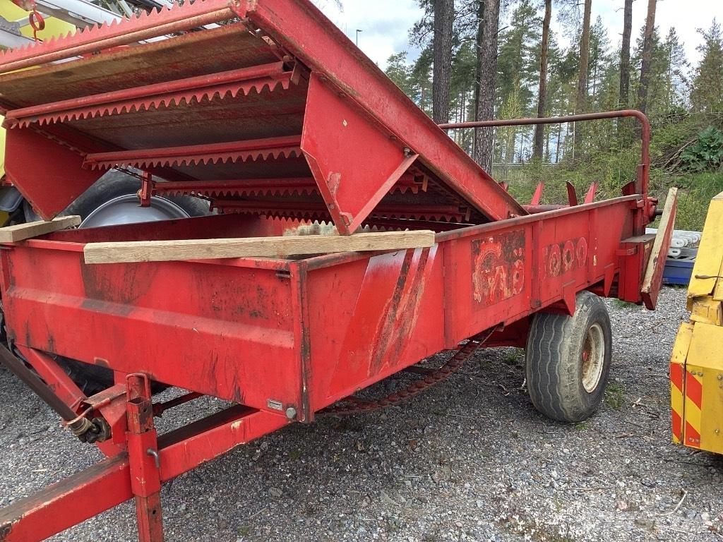 YLÖ 5000 Loomasööda vagunid