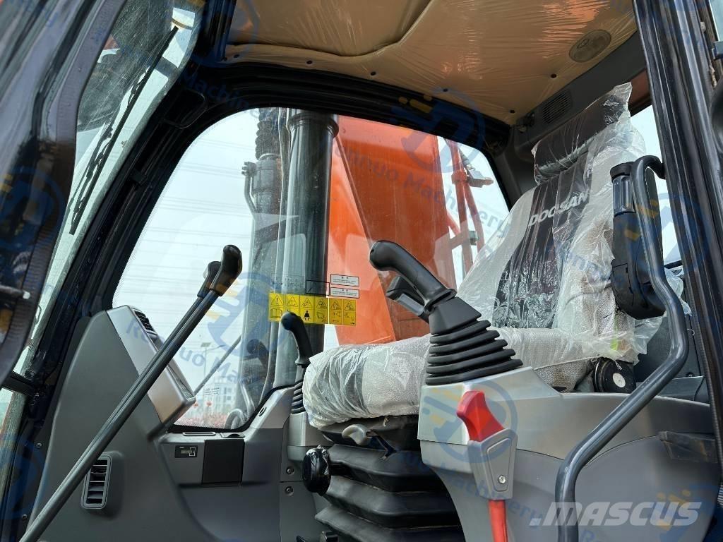Doosan DX 300LC-9C Roomikekskavaatorid