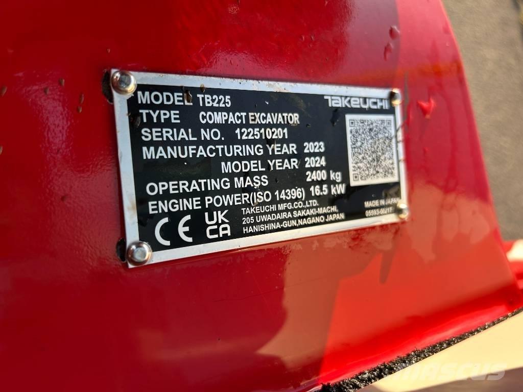 Takeuchi TB 225A V3 Miniekskavaatorid < 7 t