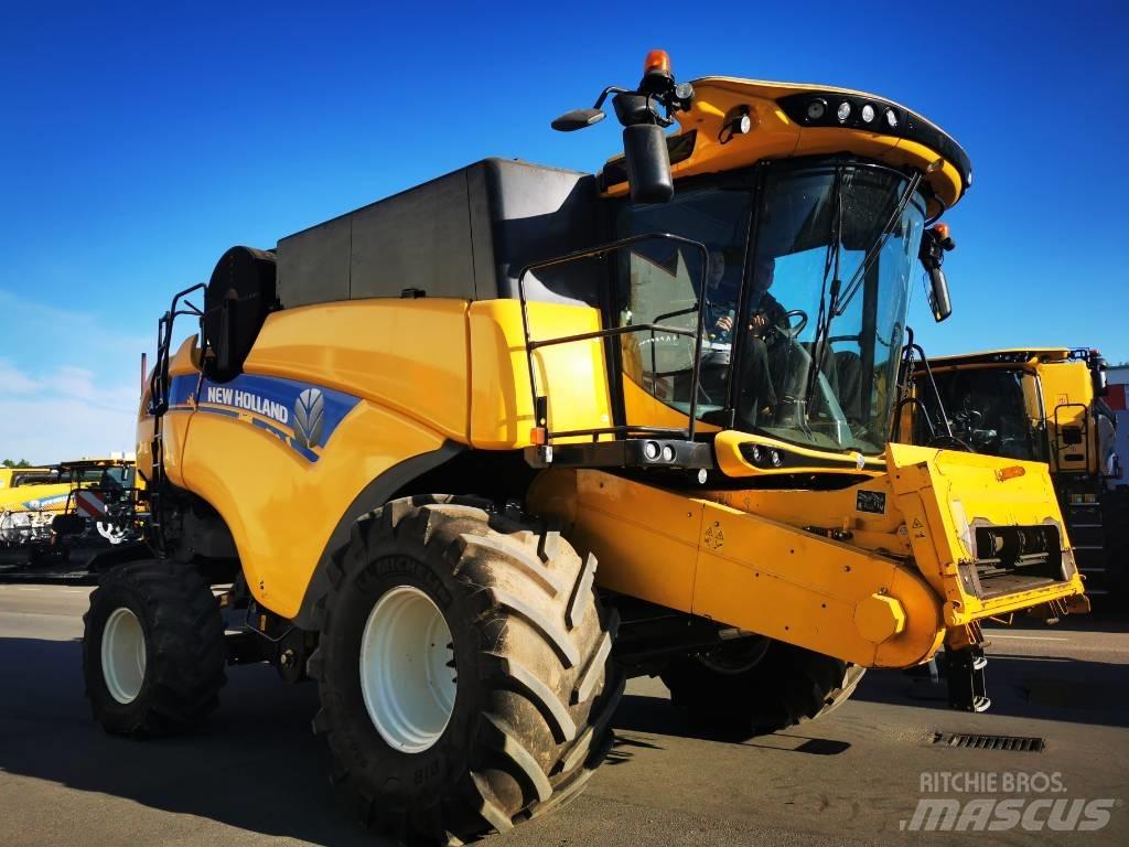 New Holland CX 8.90 Teraviljakombainid