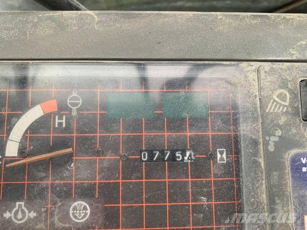 CAT 302.5 Miniekskavaatorid < 7 t