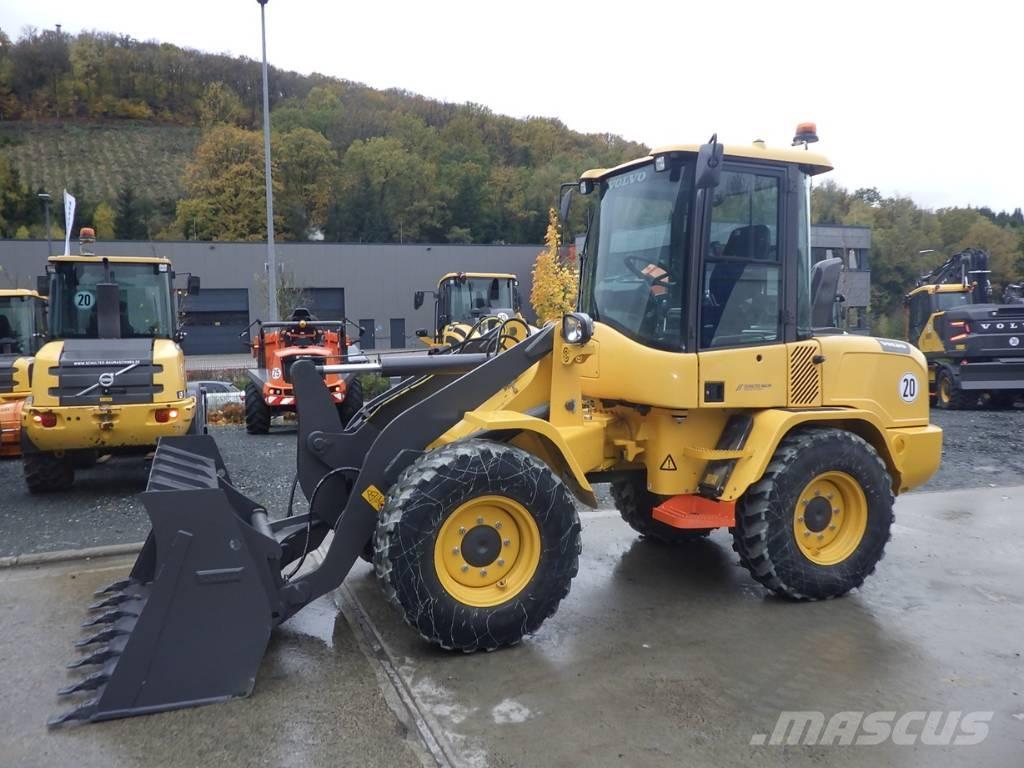 Volvo L 30 G Rataslaadurid