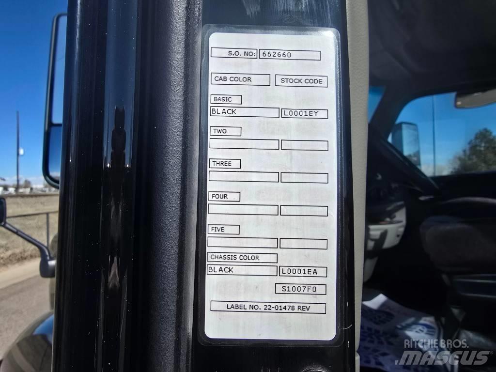 Peterbilt 579 Sadulveokid