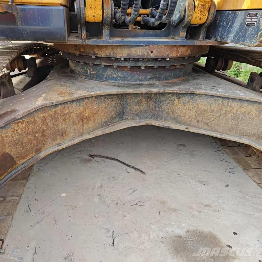 Hyundai R300LC Roomikekskavaatorid