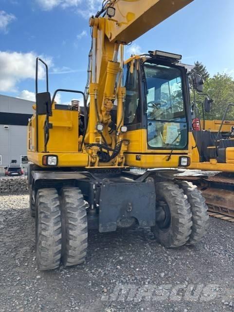 Komatsu PW 148-8 Ratasekskavaatorid