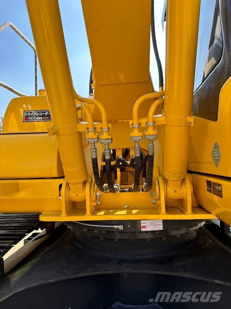 Komatsu PC 220-7 Roomikekskavaatorid
