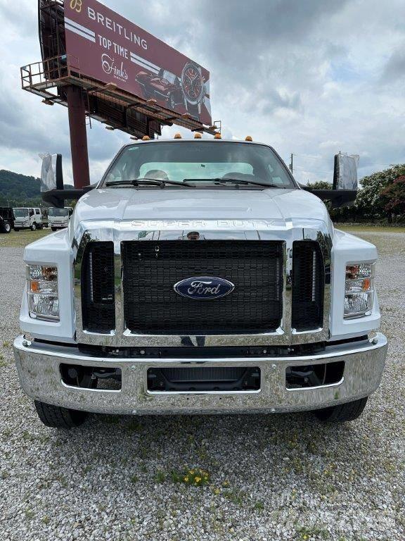 Ford F 750 Raamautod