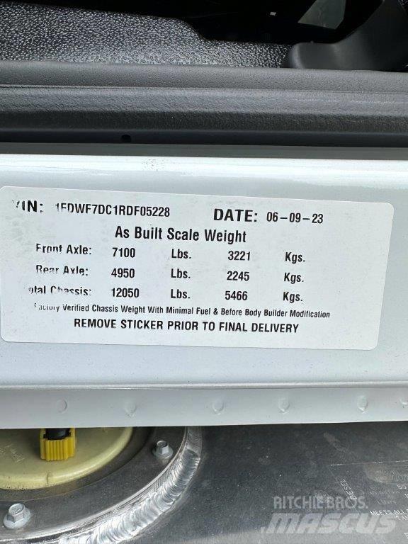 Ford F 750 Raamautod