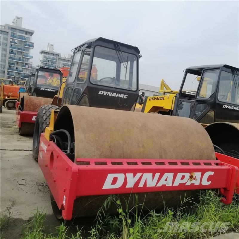 Dynapac CA 301 D Ühe trumliga rullid