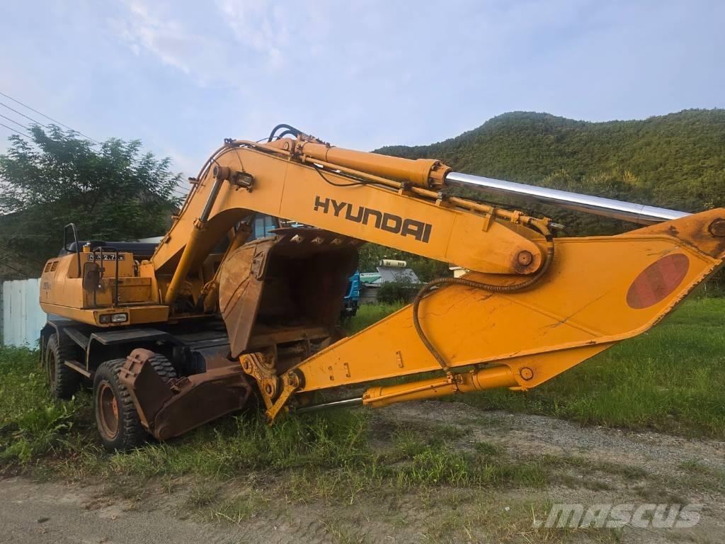Hyundai Robex 2000W Ratasekskavaatorid
