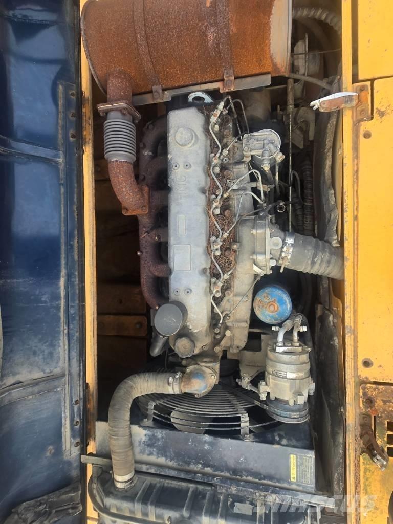 Hyundai Robex 2000W Ratasekskavaatorid