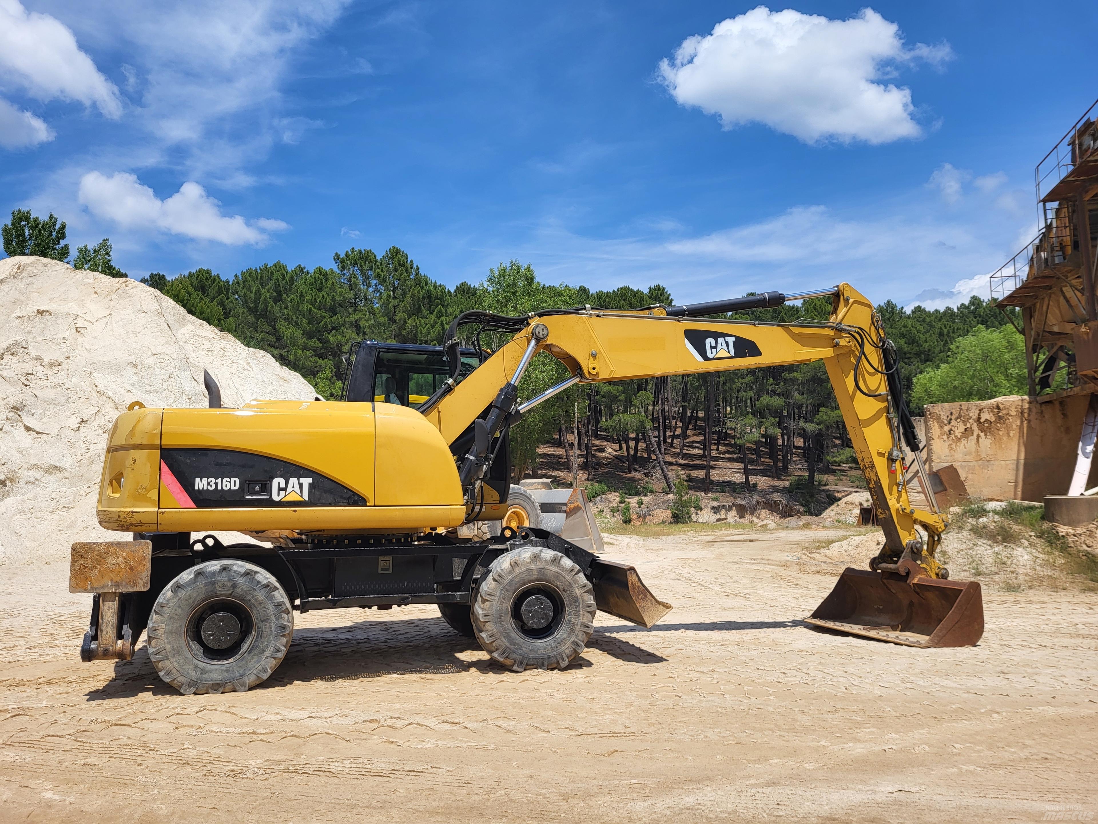 CAT 316d Ratasekskavaatorid