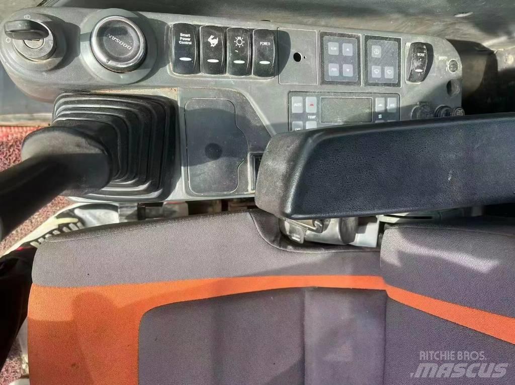 Doosan DX420LC Roomikekskavaatorid