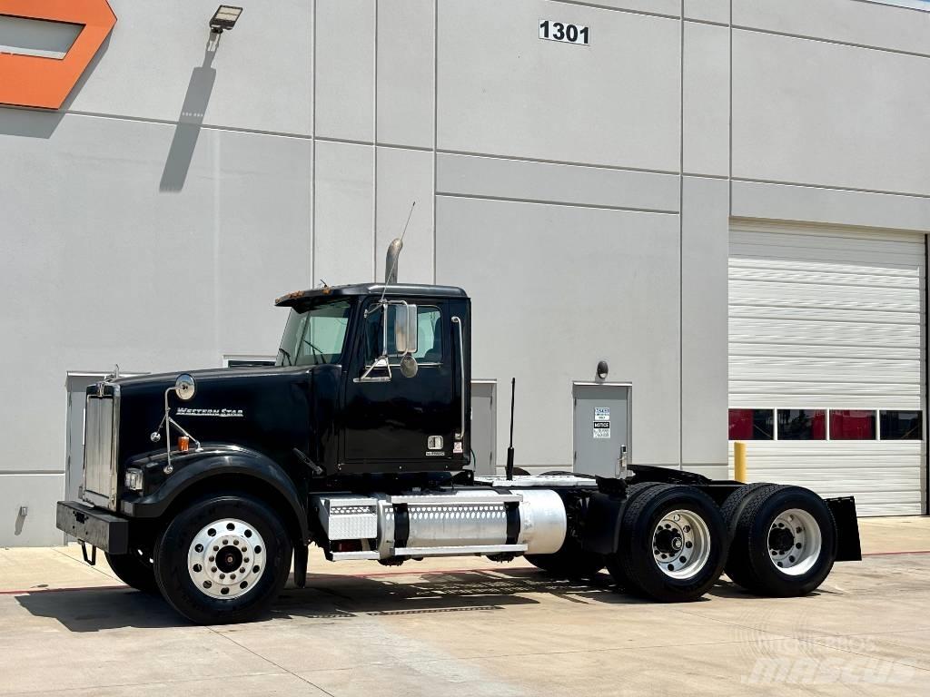 Western Star 4900 Sadulveokid