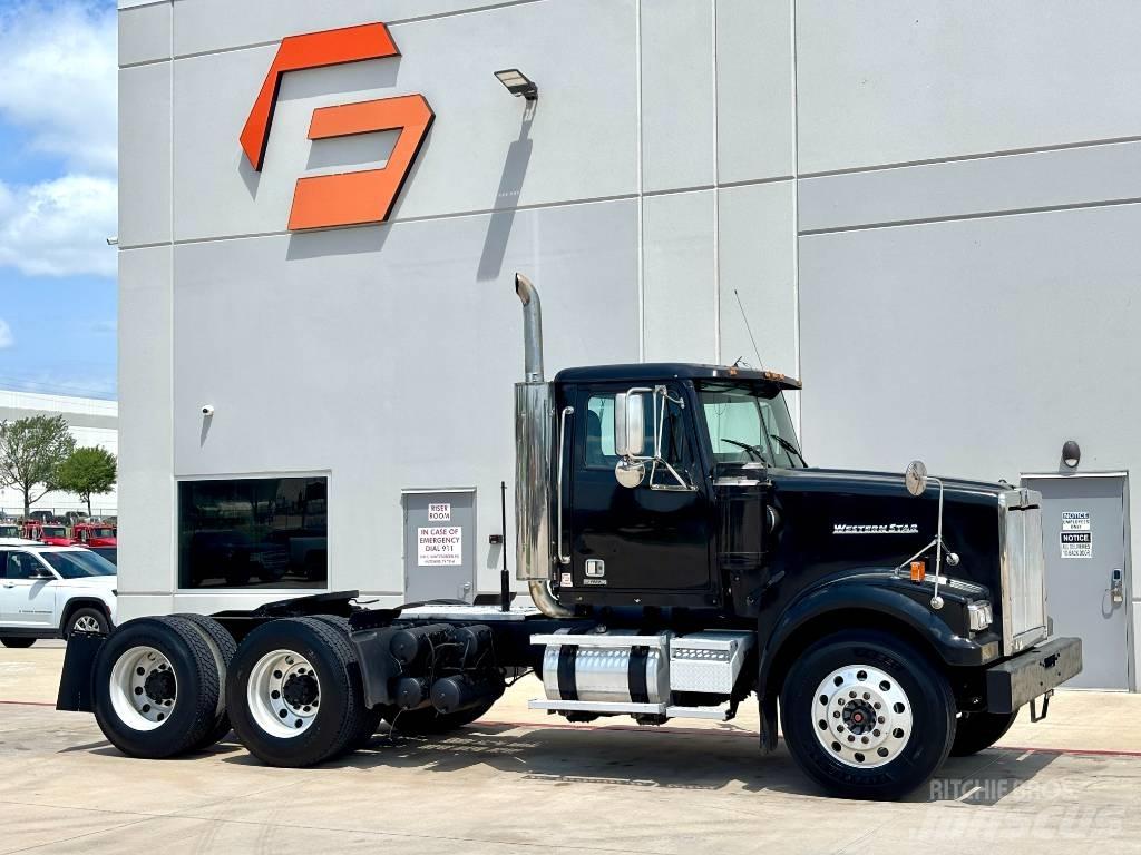 Western Star 4900 Sadulveokid