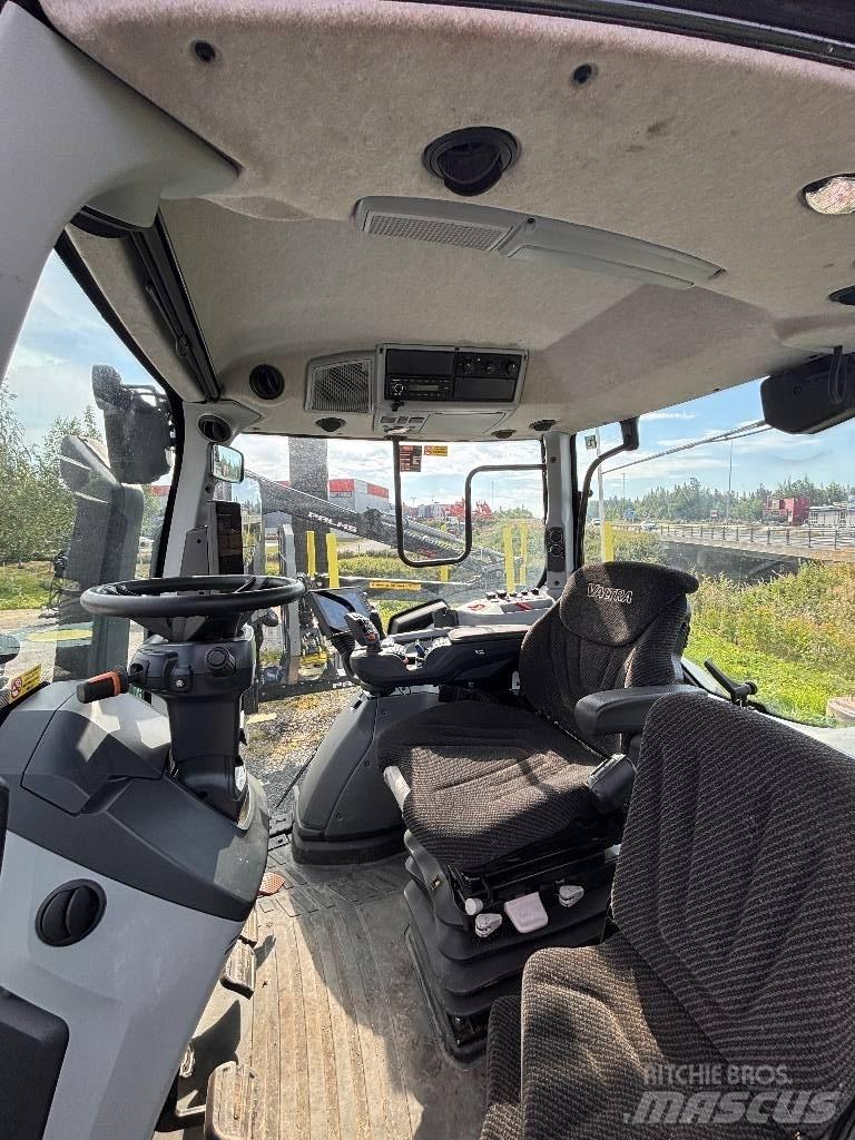 Valtra T215 Versu Traktorid