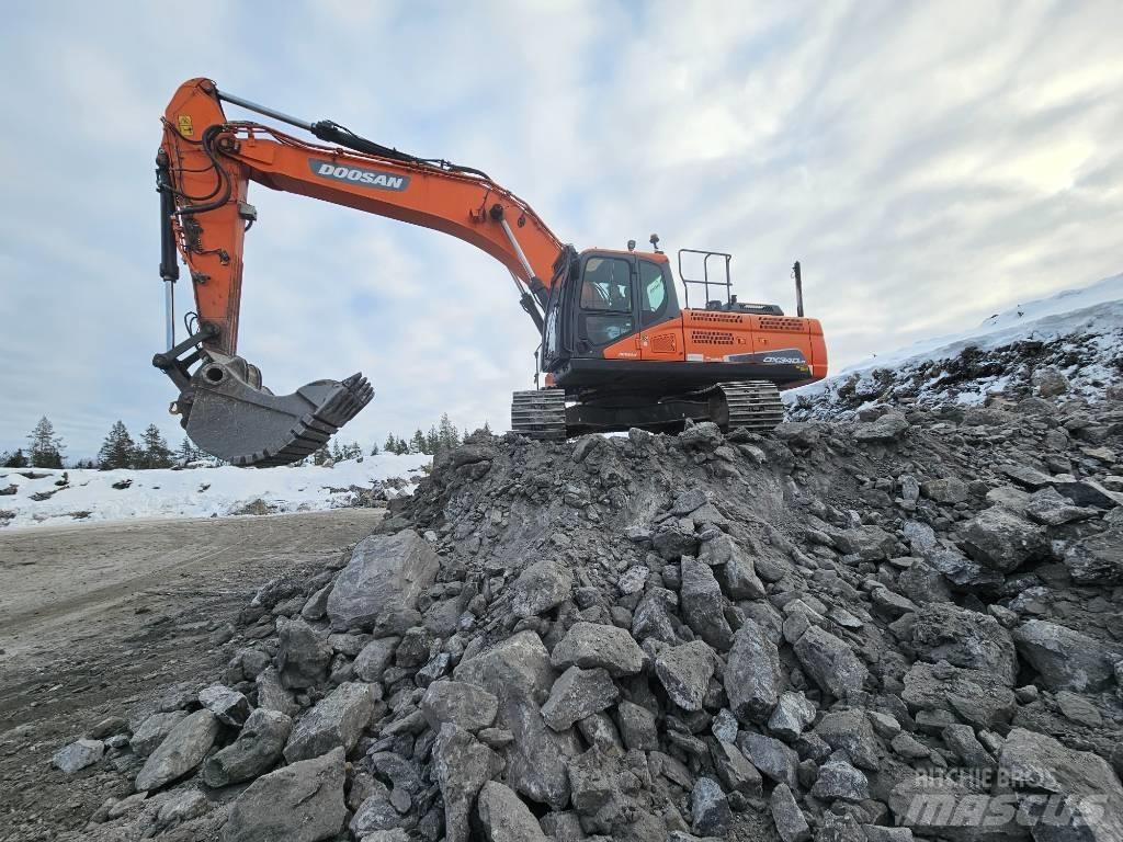 Doosan DX 340 LC Roomikekskavaatorid