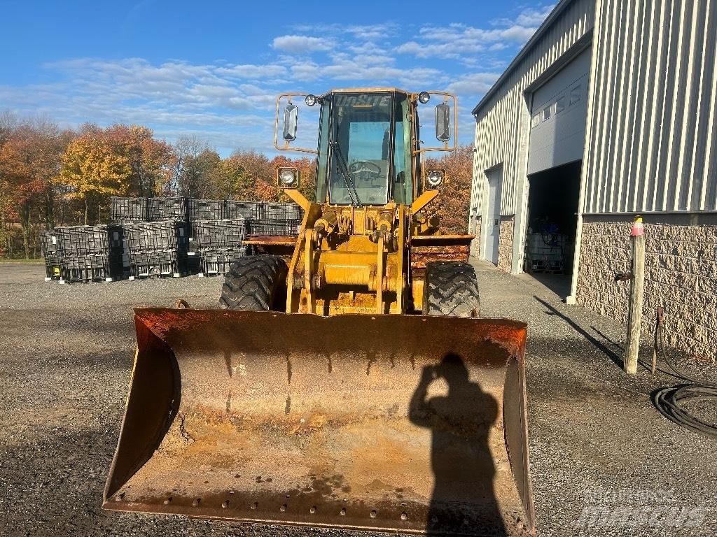 Fiat-Hitachi FR 100 Rataslaadurid