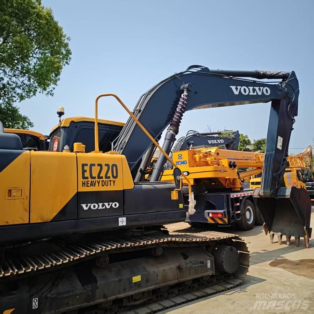 Volvo EC 220 Roomikekskavaatorid