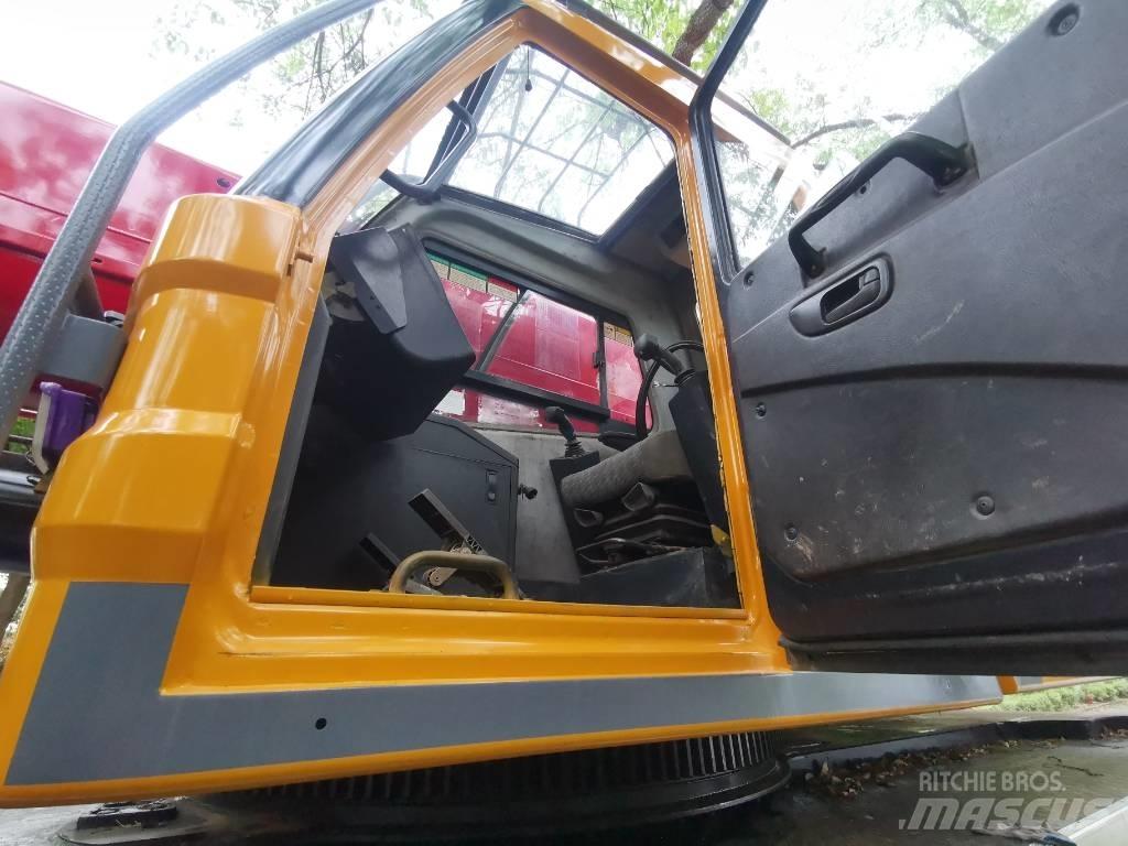 Sany STC 1250 Maastikutõstukid