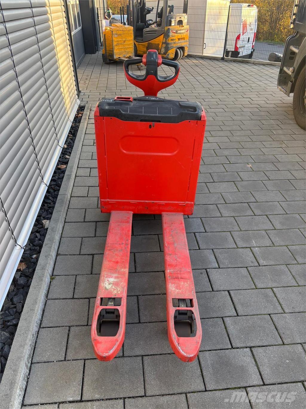 Linde T16 Platvormiga virnastajad