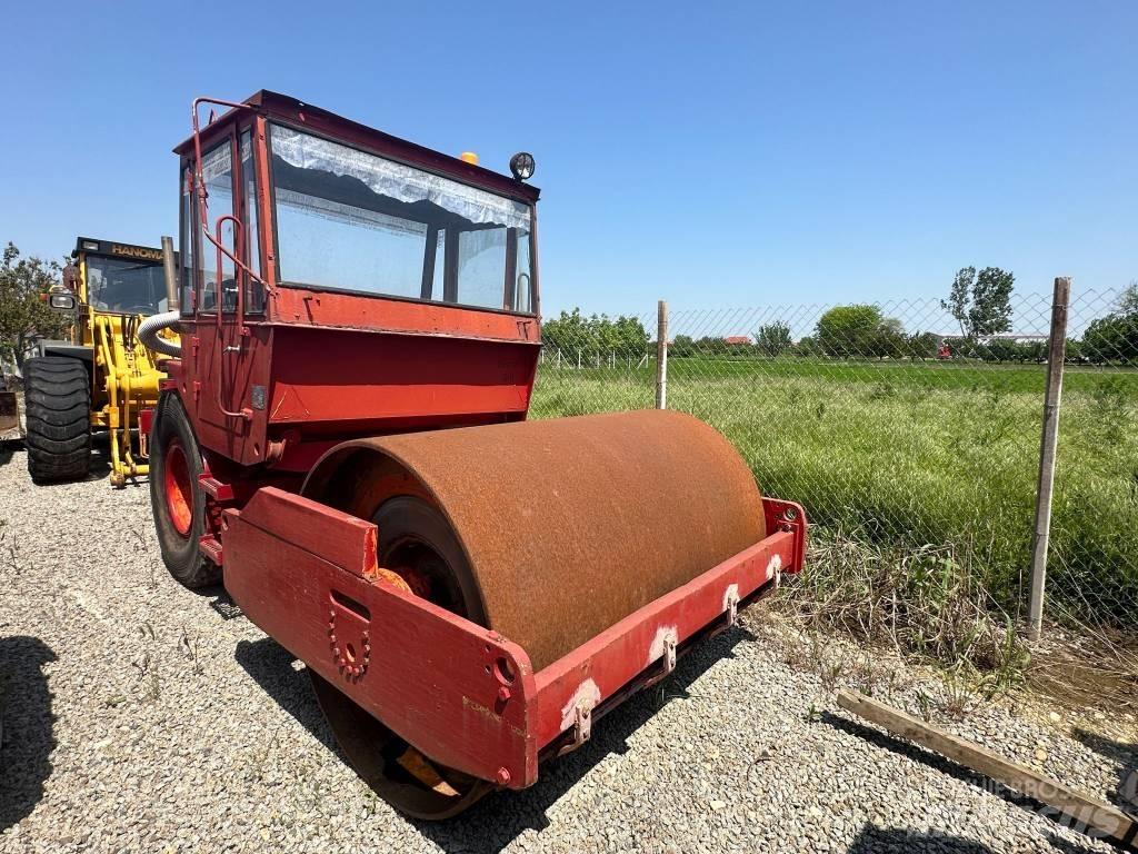 Hamm HW 2304 S Ühe trumliga rullid
