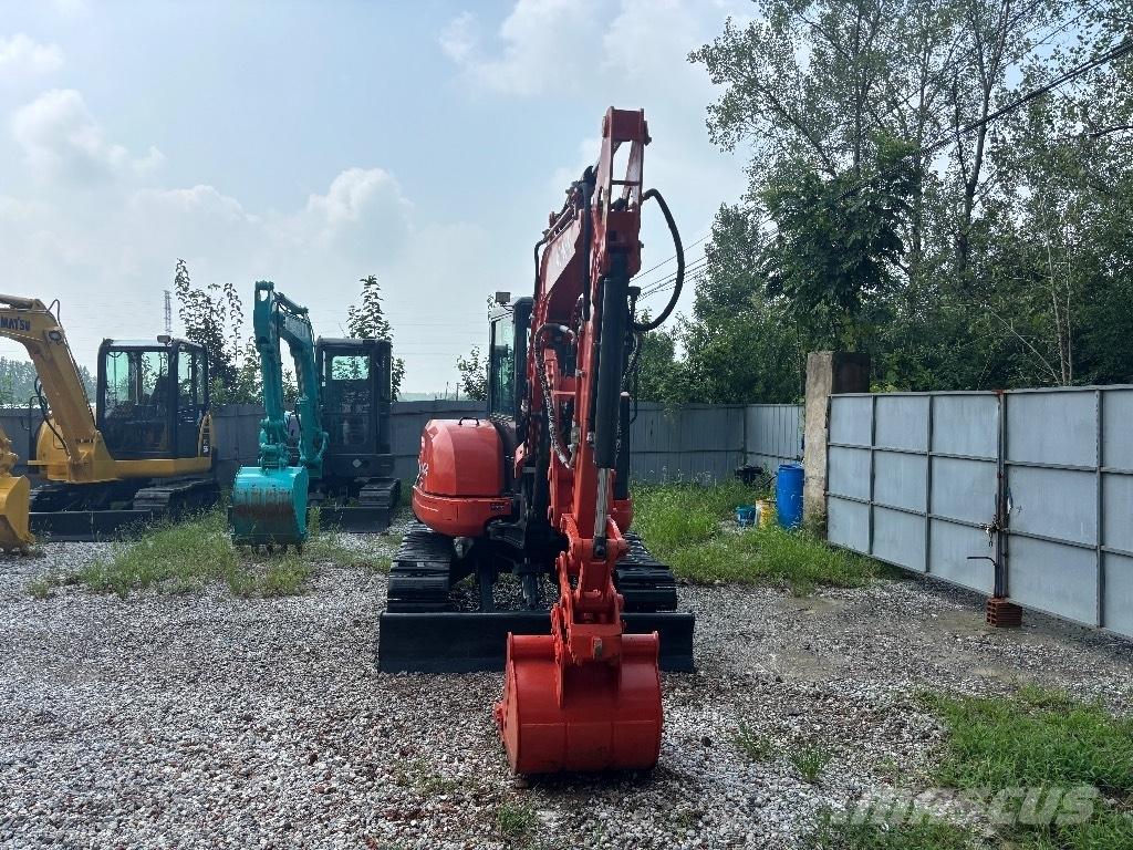 Kubota U 40 Miniekskavaatorid < 7 t