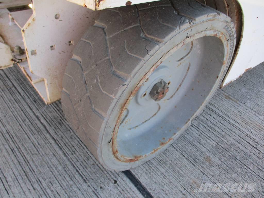 Genie GS 2046 Käärtõstukid