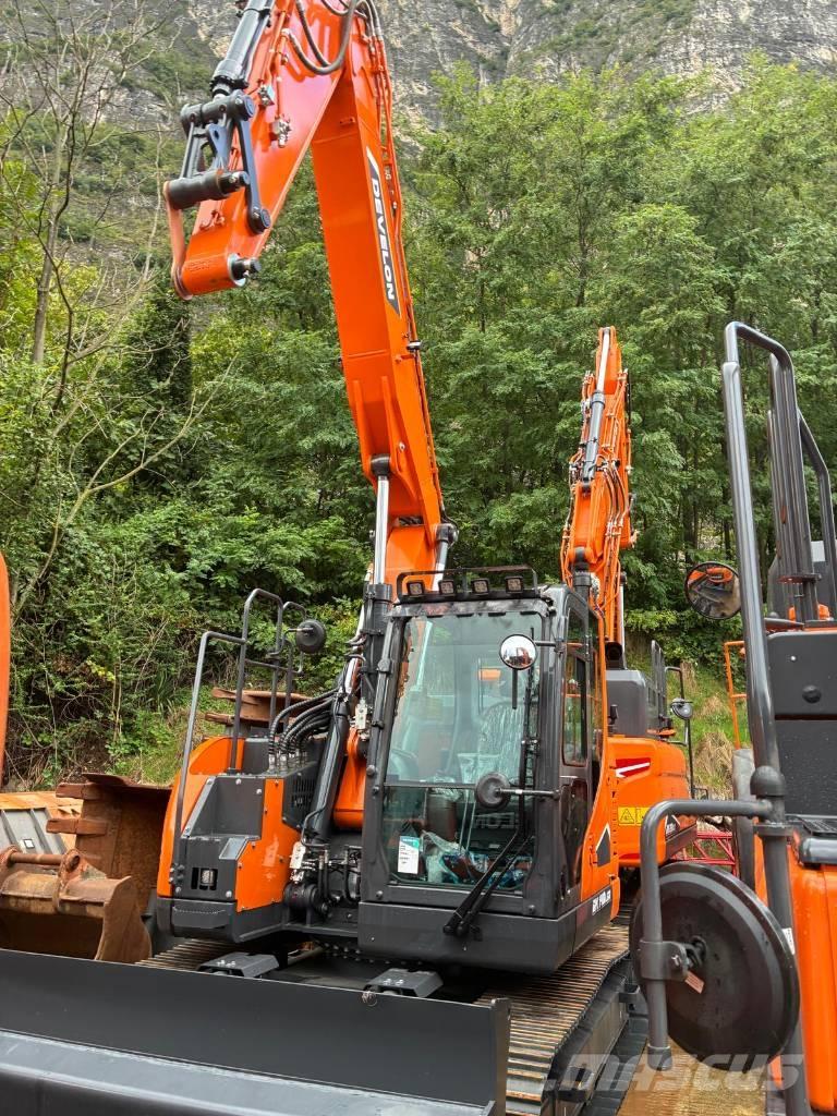 Develon DX 140 LCR-7 Roomikekskavaatorid