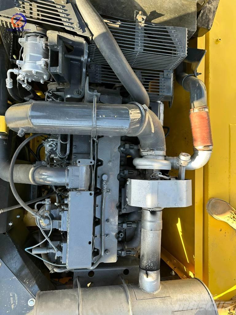 Komatsu PC 300 Roomikekskavaatorid