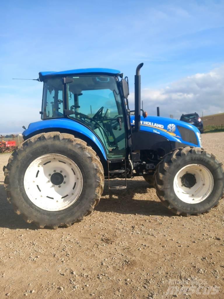 New Holland T 4.85 Traktorid