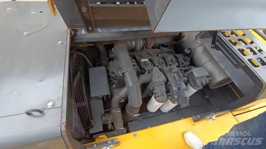 Komatsu PC 400-7 Roomikekskavaatorid