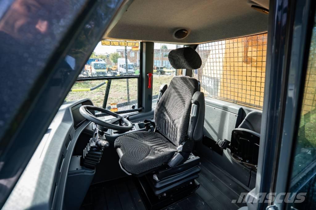 Hyundai HA 30 A Liigendraamiga pinnaseveokid