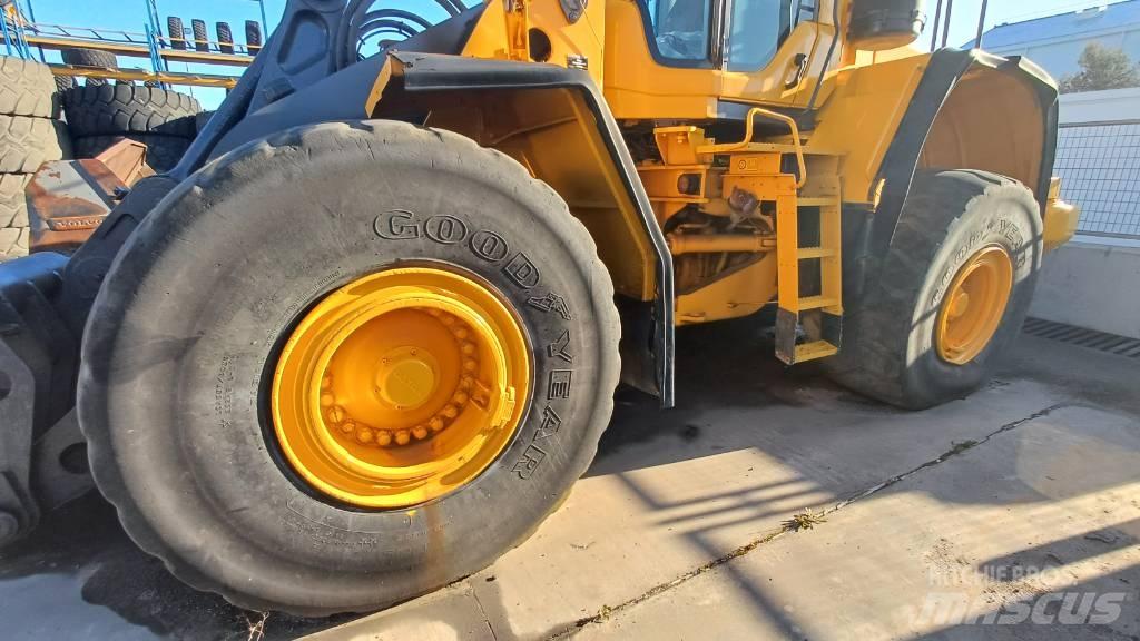 Volvo L 180 F Rataslaadurid