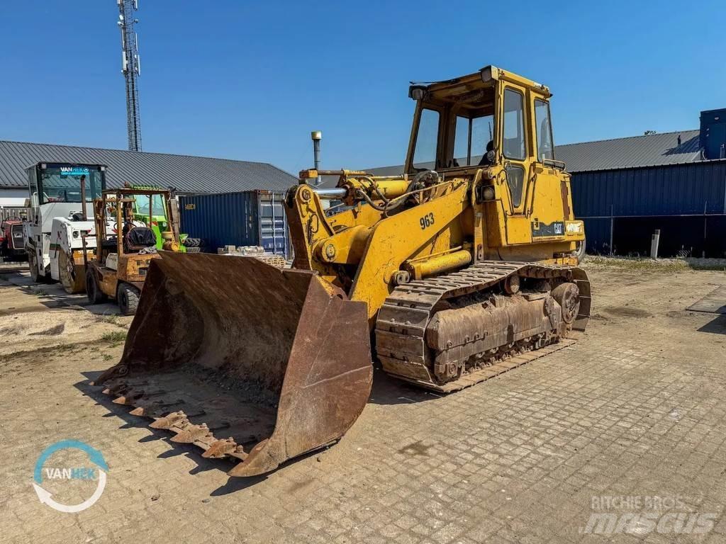 CAT 963 Roomiklaadurid