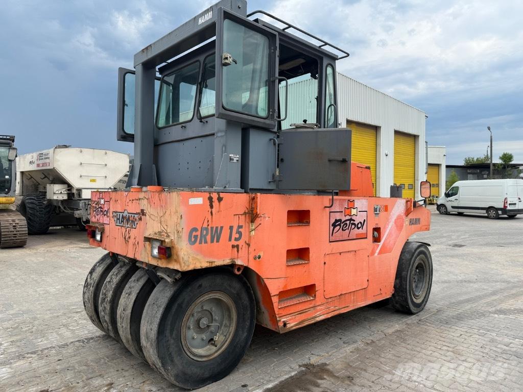 Hamm GRW 15 Pneumorehvidega rullid