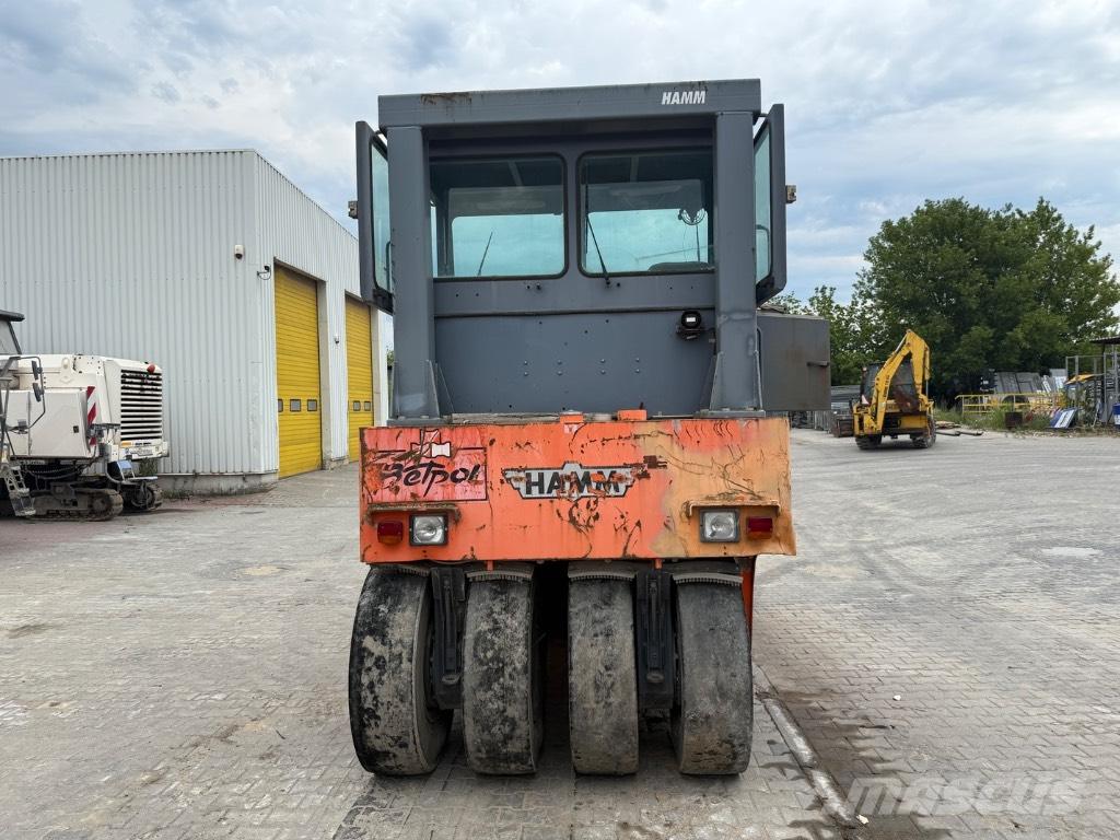 Hamm GRW 15 Pneumorehvidega rullid