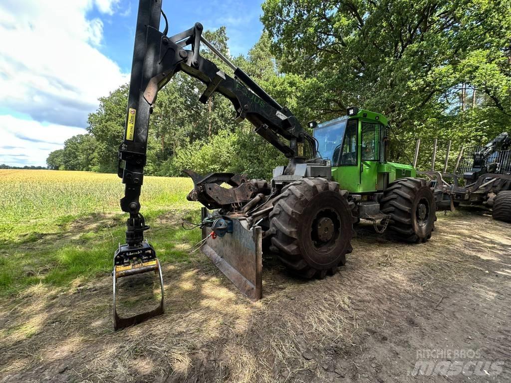 Equus 175N UN Väljaveotraktorid