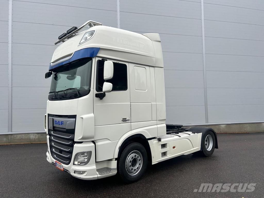 DAF XF Sadulveokid