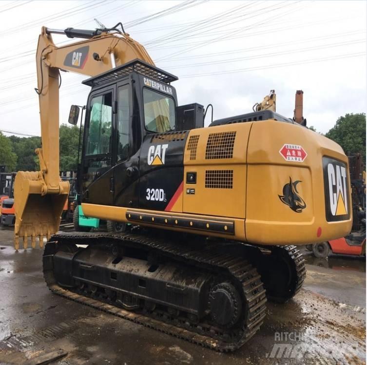 CAT 320D Roomikekskavaatorid