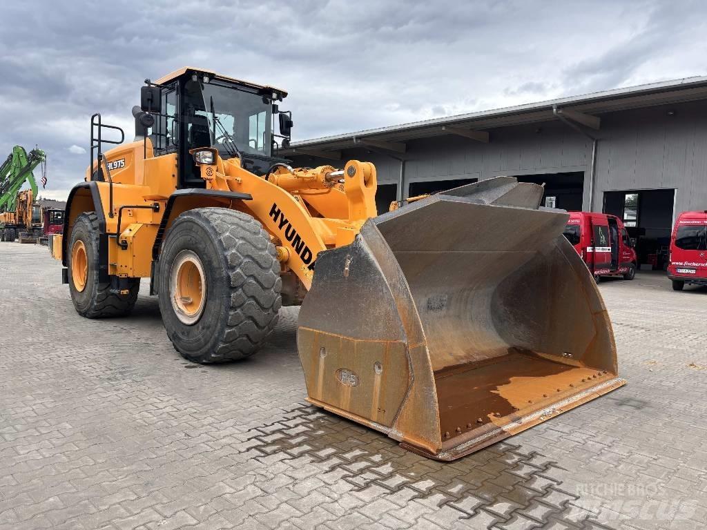 Hyundai HL 975 Rataslaadurid