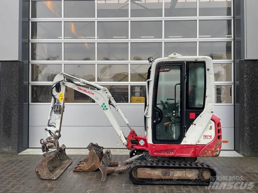 Takeuchi TB216 Miniekskavaatorid < 7 t