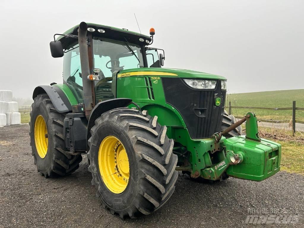 John Deere 7230 R Traktorid