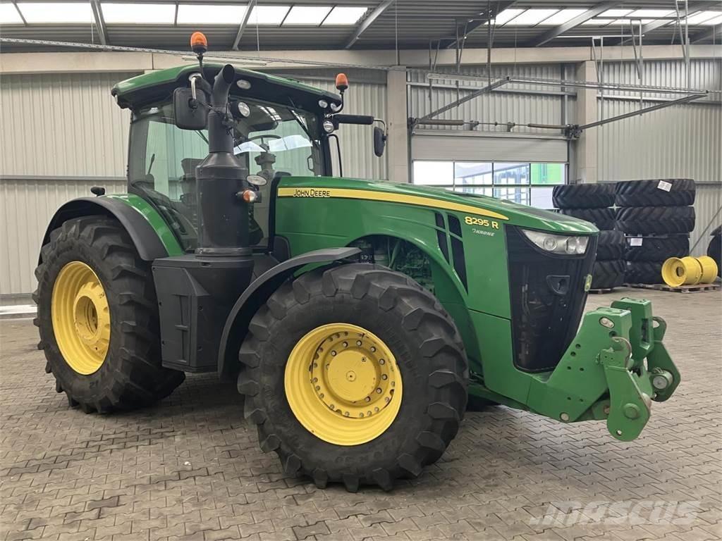 John Deere 8295R Traktorid