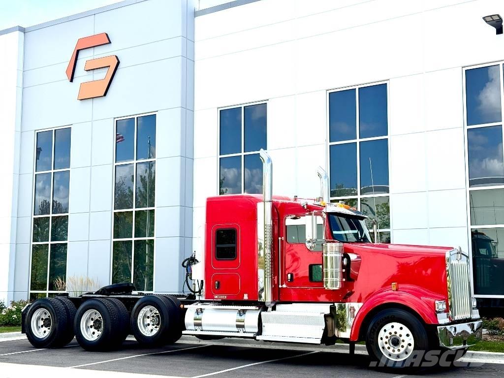 Kenworth W 900 Sadulveokid