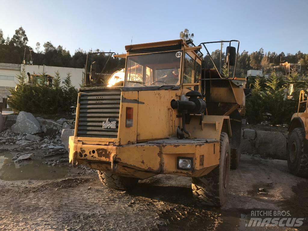 Volvo A 30 C Liigendraamiga pinnaseveokid
